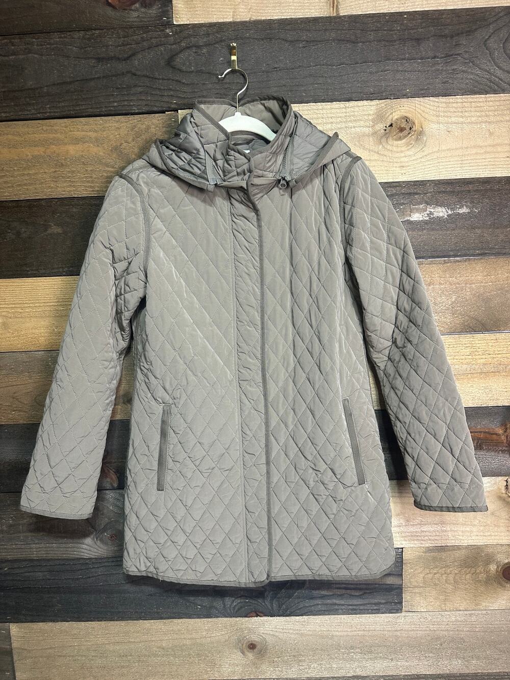 GARNET HILL Women’s Recycled Hooded Quilted Car Coat Size 8 EUC